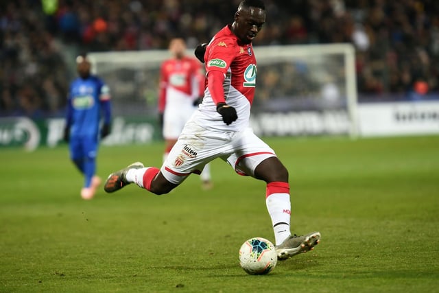 Noel Whelan has claimed Leeds United would be taking a risk in making Jean-Kevin Augustin their record signing, but maintains he could yet prove to be a "real gem". (Football Insider)