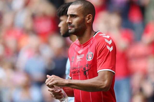 Charlton Athletic midfielder Darren Pratley has urged his teammates to stay off social media, and instead stay fully focused on the season returning ahead of a tough relegation battle. (London News Online)