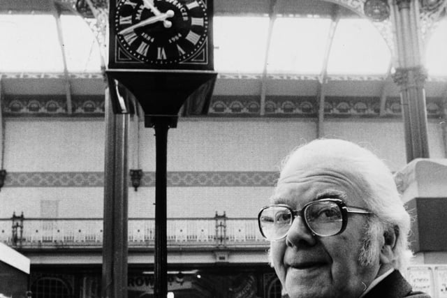 It was time for a change at Kirkgate Market - thanks to M&S. The reatial giant, which started 100 years ago in Leeds, donated a special new clock to mark its centenary.