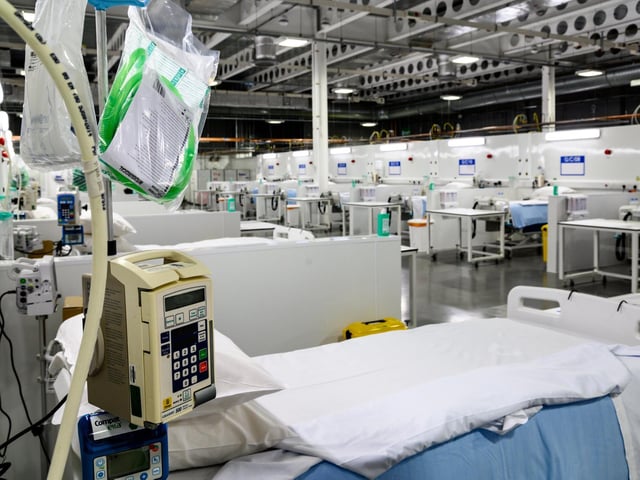 The temporary hospital can hold 500 beds.