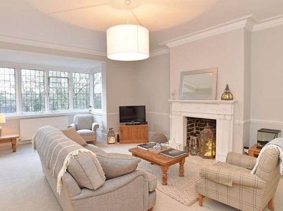 This three-bedroomed first-floor apartment on Park Avenue overlooks the Oval Gardens and is just a short walk from the Stray and Harrogate town centre. For sale with Verity Frearson for 389,950.