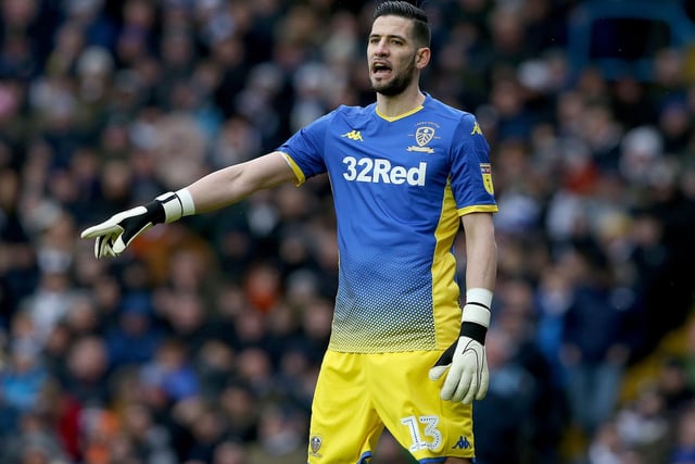David Seaman has said he is surprised that Leeds United signed Kiko Casilla and let Bailey Peacock-Farrell leave last year. (Leeds Live)