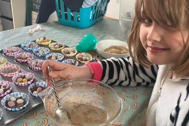 Anna Lesley Smith said: "My little girl holly made Shredded Wheat Easter nests herself."