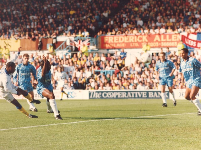 Rod Wallace bags his, and United's second, during the clash with the Sky Blues at Highfield Road.