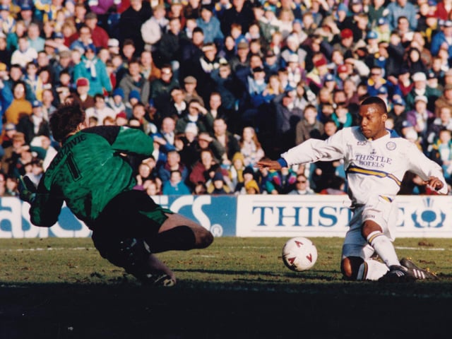 Rod Wallace finds his path to goal blocked by Sky Blues goalkeeper Steve Ogrizovic.