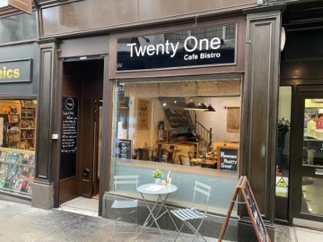 This city centre cafe in Thornton's Arcade recently reached No.1 on TripAdvisor for breakfasts in Leeds. Offers breakfasts and coffee to eat in or takeaway. Marketed by Intelligent Business Transfer on 0113 482 9675.
