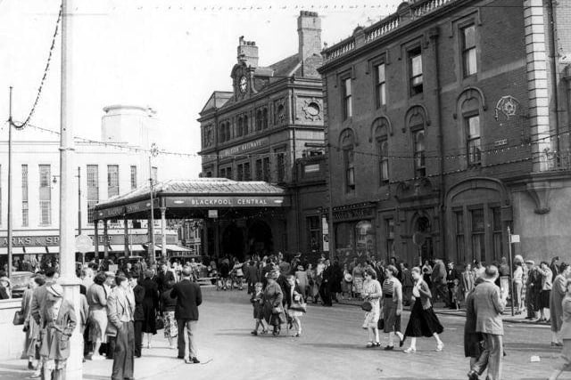 Opened 6 April 1863 as "Hounds Hill" renamed "Blackpool Central" in 1878. 1901 the station grew to 14 platforms. The station closed the 2nd November 1964. The building was partially used as a bingo hall. It was demolished in 1973.