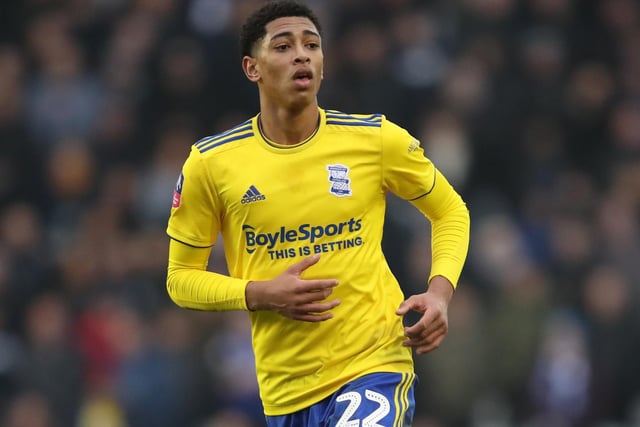 Birmingham City's sensation Jude Bellingham's potential move to Man Utd could set in motion a deal for Angel Gomes to join Chelsea, with the Red Devils youngster apparently concerned over being replaced. (Express)