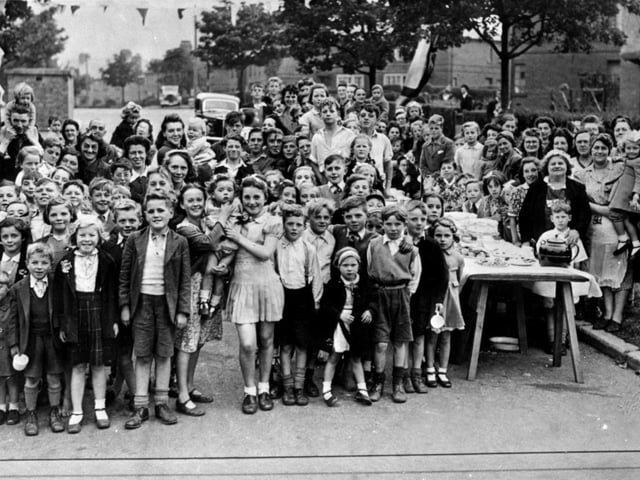 Edgehill estate party