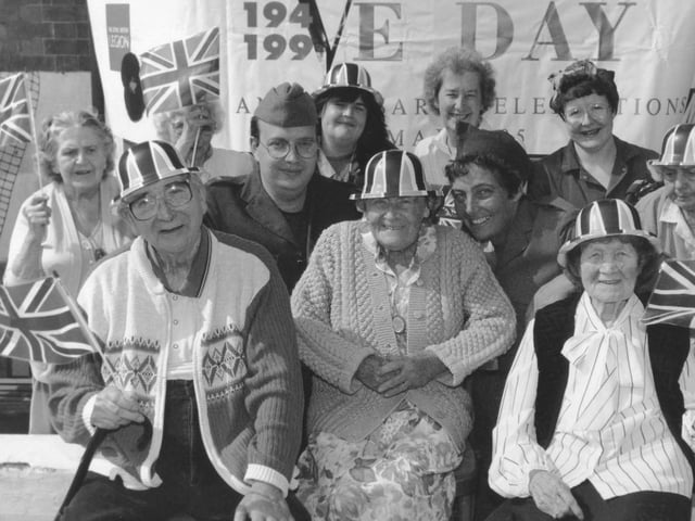 Staff and residents of Sea View rest home on Prince of Wales Terrace.