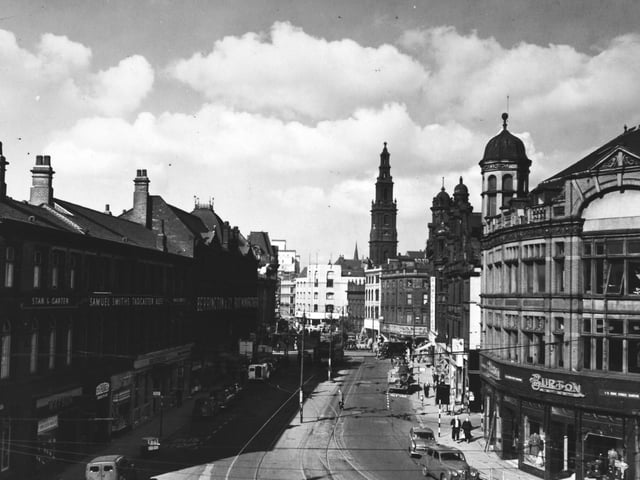 A view looking towards Duncan Street and Boar Lane from the roof of the Corn Exchange in August 1956.