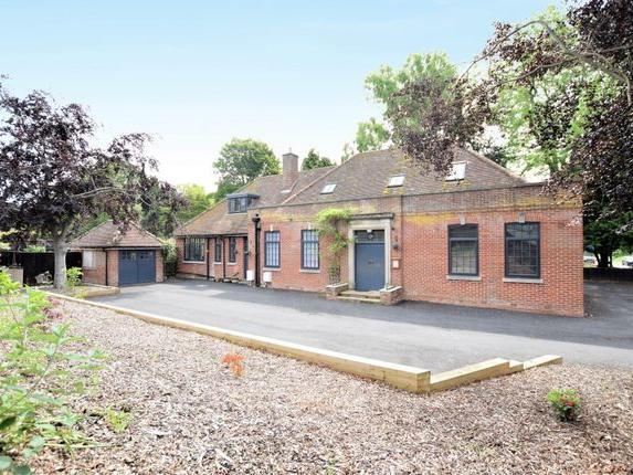 This six bedroom property is on the market with Ellis Hay. The large home offers plentiful parking, a large enclosed garden and a balcony in a sought after location.