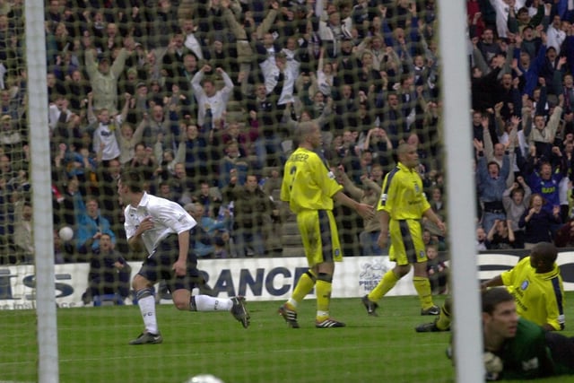 David Healy turns to celebrate after firing Preston in front against Birmingham