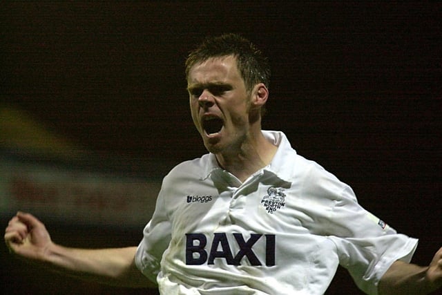 Preston right-back Graham Alexander scores his penalty in the shoot-out against Birmingham
