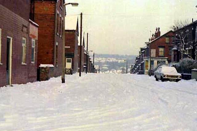 A view, most likely dating from the 1970s, of Dorset Road in the thick snow.