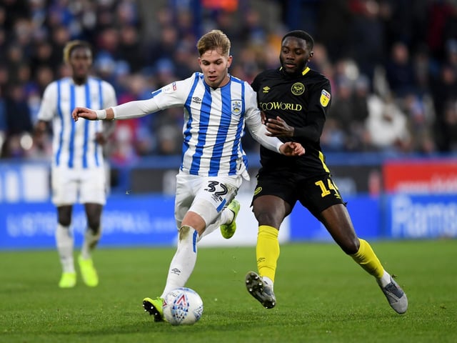 Huddersfield Town loanee Emile Smith Rowe has been tipped to break into the Arsenal set-up next season, after impressing since joining the Terriers on a temporary spell in January. (Football London)