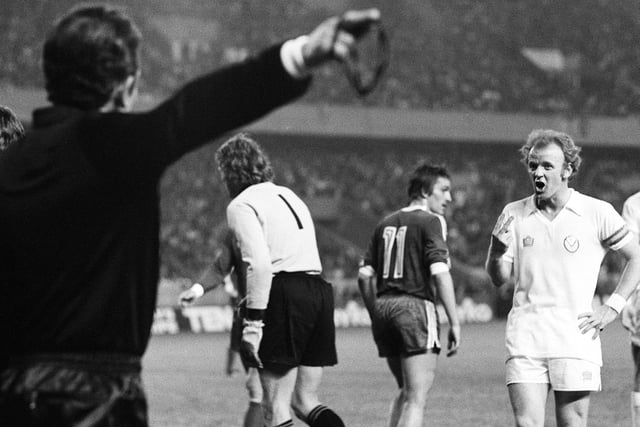 United dominated the early stages and were denied what looked a blatant penalty when Bayern captain Franz Beckenbauer handled.