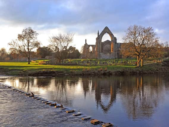 Open: Car parks, grounds and takeaway food service
Closed: All indoor facilities
Tickets must be pre-booked in advance on the Bolton Abbey website