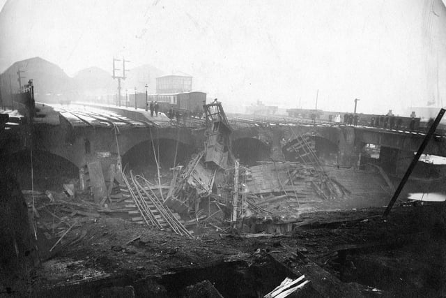 A fire broke out in Watson's warehouse, igniting around 1,700 tons of highly flammable resin, tallow and oil, the raw materials of soap. The ferocity of the fire caused the supports holding up part of New Leeds Station to give way.