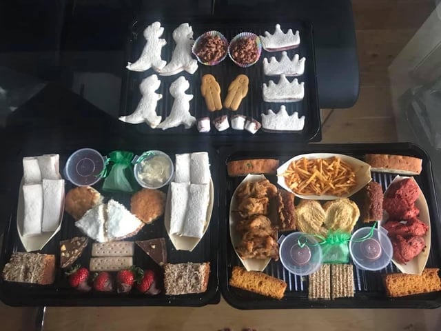 Choose from a traditional afternoon tea, an afternoon tea with an Indian twist and a very exciting dinosaurs afternoon tea for kids. Search Afternoon Tea On Your Doorstep to order. Delivering across Leeds.
