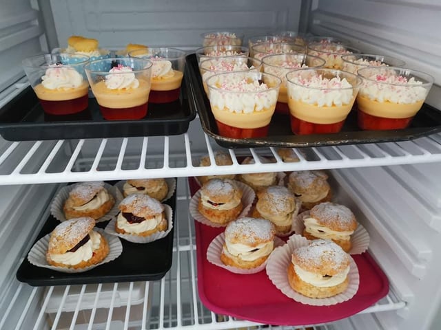 Bespoke afternoon tea delivered to your door. Choose from Gold, Diamond or Platinum packages which come with an assortment of sandwiches, tea and delicious cakes. Order at teacaddyandcake.co.uk