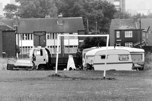 Parents of pupils at Thornhill Middle in Wortley were urging Leeds City Council to remove several traveller famlies who have parked their caravans on the school playing field.