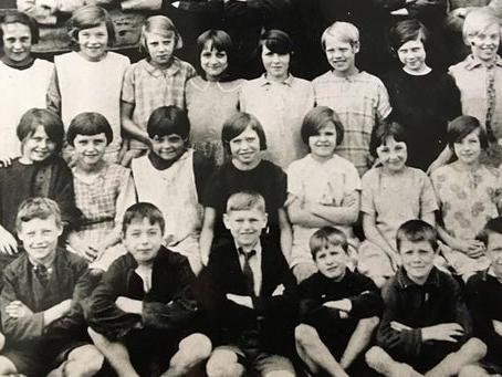 Pupils at the old Tanshelf school