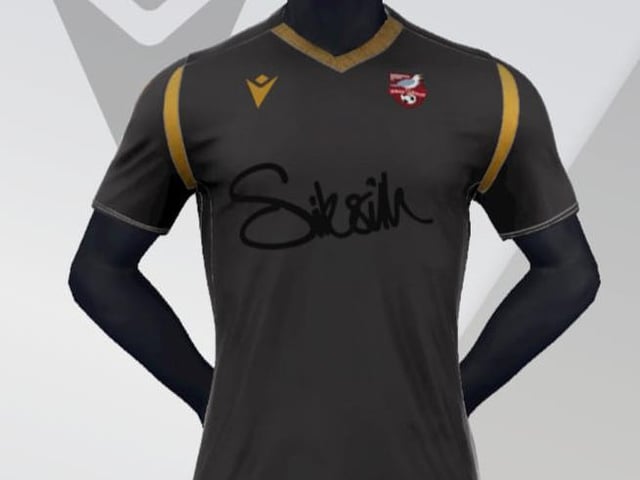Chris Whalen - Away design