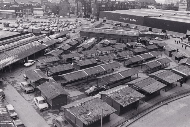 February 1985. A view of the open market and rebuilt covered Kirkgate Market that was put up after fire destroyed most of the previous building.