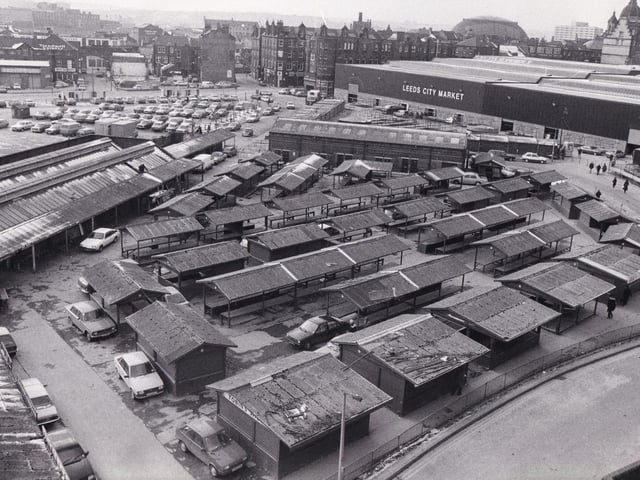 February 1985. A view of the open market and rebuilt covered Kirkgate Market that was put up after fire destroyed most of the previous building.
