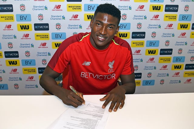 Mainz manager Rouven Schroder says the club are in talks to keep Liverpool forward Taiwo Awoniyi. The Nigerian has been on loan at the Bundesliga side since last summer. (Goal)