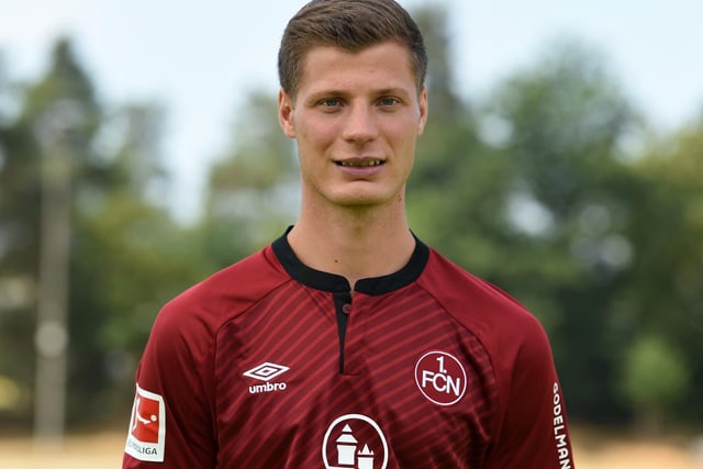 Leeds United have held talks with German midfielder Patrick Erras, who is out of contract at Nurnberg this summer. (Daily Mail)