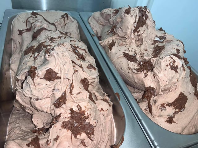 Robinsons Ice Cream, Leyland Lane, Leyland
Robinsons The Dairy Shop is an independent, family run business located in Leyland and specialising in the popular Robinsons ice cream.
All their ice creams are made freshly every day and feature many interesting and exciting flavours.
To find out more visit their Facebook page https://www.facebook.com/robinsonsicecreamleyland
