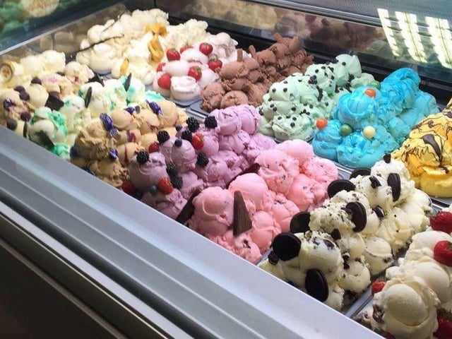 Tootsies Ice Cream Parlour & Coffee Shop, Liverpool Road, Little Hoole, Preston
Tootsies Ice Cream is an ice cream parlour, coffee shop and caf based in Little Hoole near Preston. They manufacture their own award-winning ice cream and usually have 30 flavours in stock at any one time.
Open daily for takeaways treats.