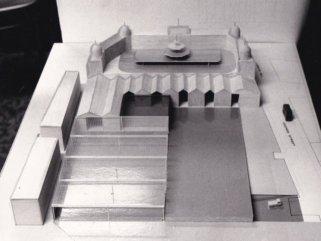 By January 1976 plans had been revealed for a replacement hall in the north-east corner of the complex.