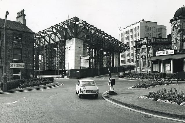 Now standing tall in Halifax town centre, here is a picture of when Halifax Bank headquarters was built at Trinity Road back in the 1970s.
