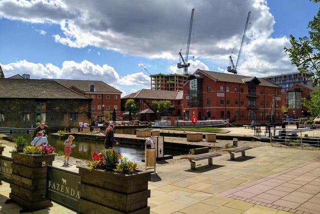 Explore the ways that the River Aire has flowed through the history of the city and find out about the making of the Leeds and Liverpool Canal and how it influenced the local economy.