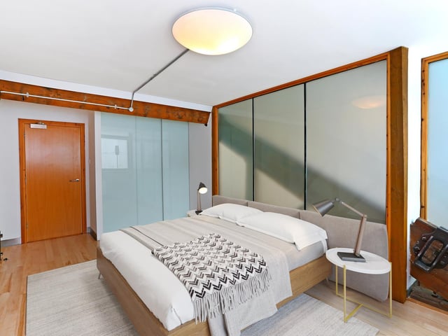 The flat has three large sized bedrooms. (Virtually staged photograph).