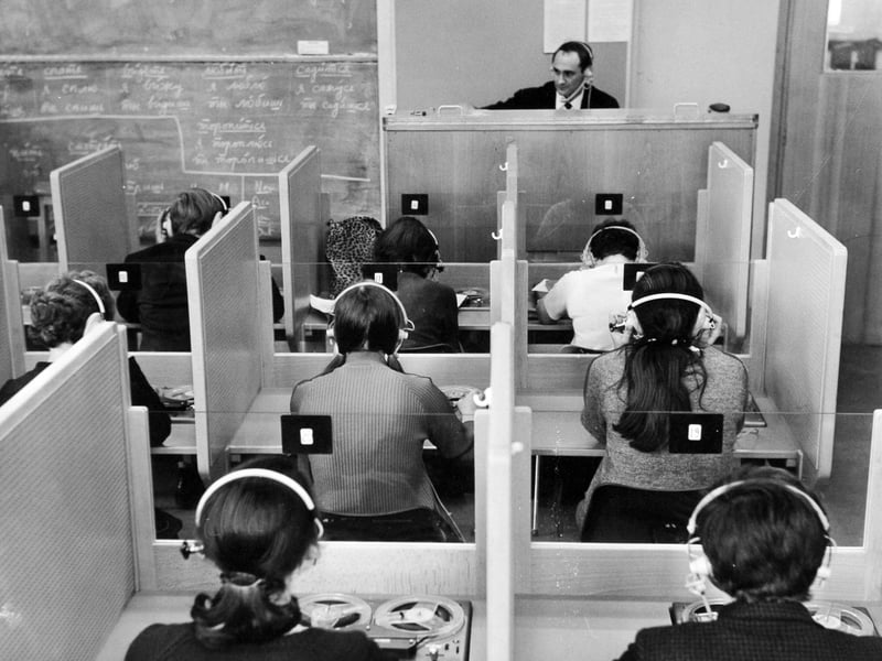 Mr. R. E. Hunt takes a class in the language laboratory at Leeds College of Commerce in February 1967.