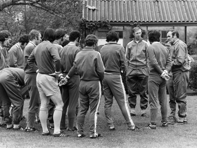 Leeds United manager Don Revie talking to his squad, including Jack Charlton in May 1972.