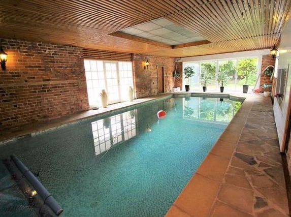 D'urton Lane, Broughton, Preston PR3
Detached residence set in approximately 1.4 acres of grounds with three double garages and an indoor swimming pool with bar - 1,400,000