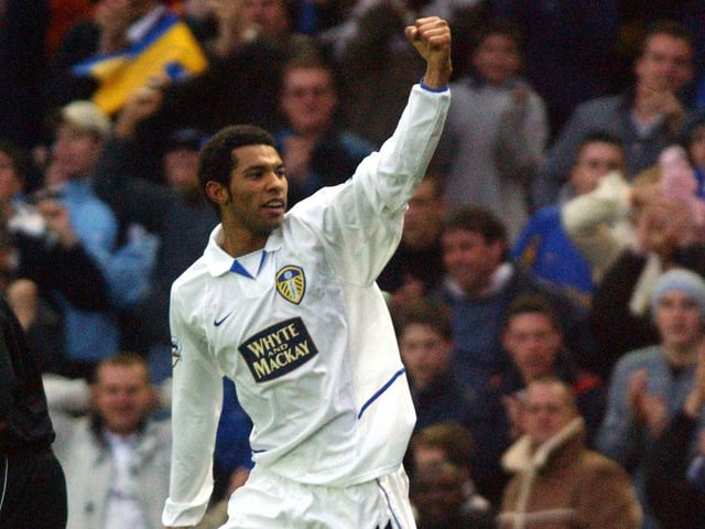A superb individual goal from Jermaine Pennant - his first in 13 games since he joined the Whites on loan - gave Leeds an early lead against the Premiership leaders. Damien Duff equalised for the visitors.