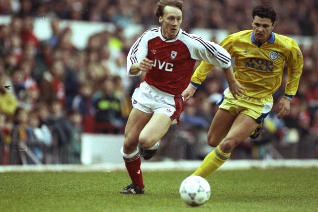 FA Cup fourth round action from Highbury as Gary Speed hunts down Lee Dixon.