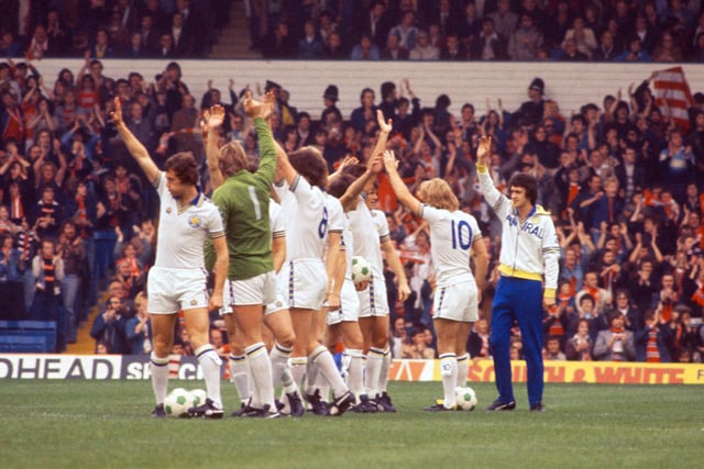 The team wave to the crowd at Elland Road during the 1977/78 season.