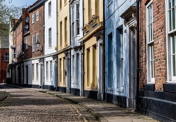Hull Old Town is full of smugglers' pubs, merchants' houses and seafaring history. The port city also has a fine Museums Quarter