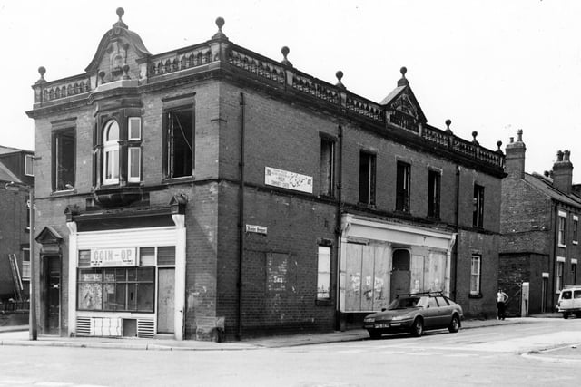 Share your memories of Beeston in the 1980s with Andrew Hutchinson via email at: andrew.hutchinson@jpress.co.uk or tweet him - @AndyHutchYPN