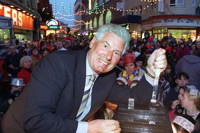 Comedian Roy Walker switches on Blackpool's Christmas lights