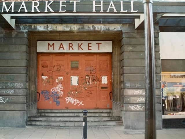 These photos show what Harrogate was like in 1991/92 when the old Market Hall was demolished and the Victoria Shopping Centre was being constructed.