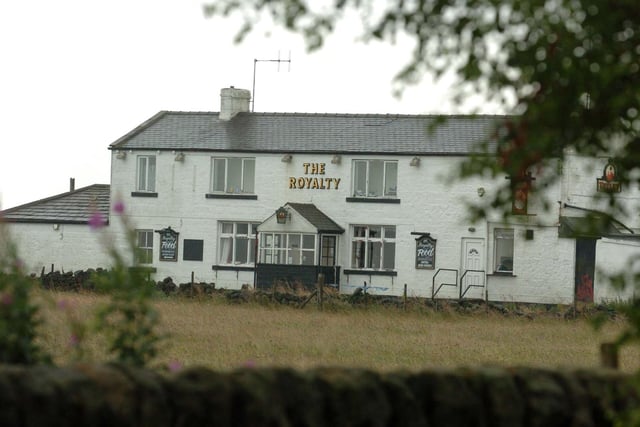 With spectacular views over Otley Chevin, The Royalty is the perfect place for dogs and their walkers. A bar to the left of the pub is specially designed for dogs and muddy boots