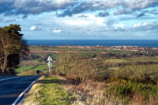 This North York Moors walk takes in views along the Esk Valley from Whitby to Grosmont, the Murk Esk valley towards Goathland and Iburndale back towards Sleights.
Length - 7.8 miles / 12.6 km
Time - 4 hours 50 minutes